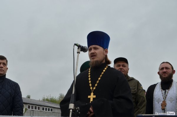 У Луцьку складали військову присягу під дощем