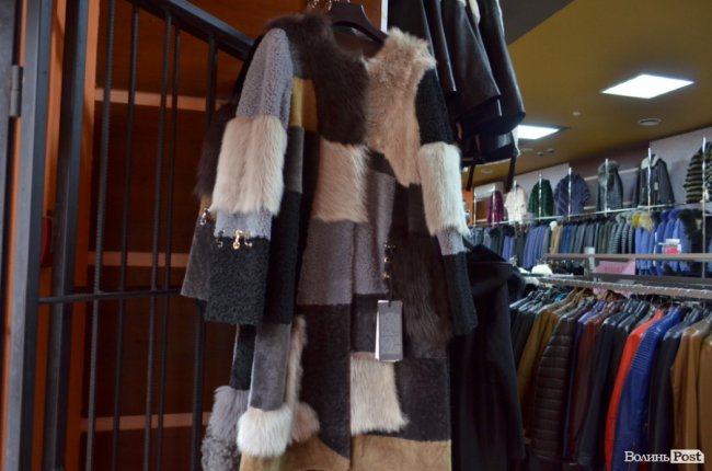 У магазині шкіри та хутра «Steel» у Луцьку – «чорна п’ятниця» із космічними знижками на увесь товар*