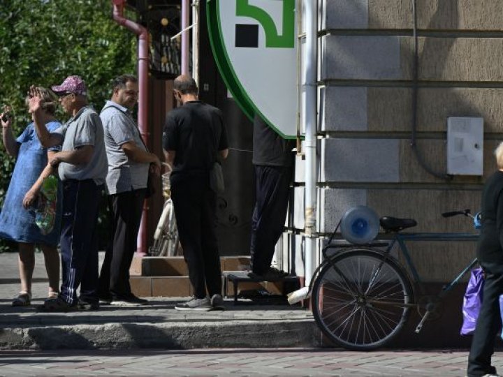 Поповнення карток через термінал буде по-новому: що змінюється і коли