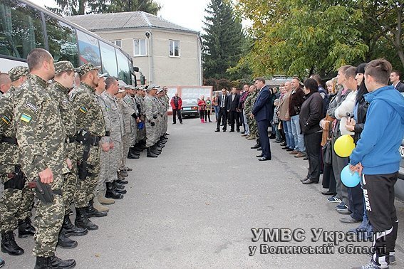 Із сходу України повернулися півсотні волинських правоохоронців. ФОТО