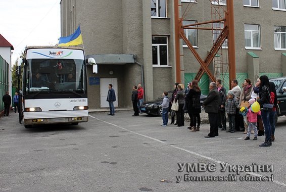 Із сходу України повернулися півсотні волинських правоохоронців. ФОТО