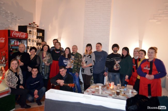 «Я+Ти»: у Луцьку в романтичній атмосфері святкували День закоханих