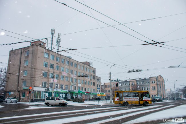 Засніжений Луцьк. ФОТОРЕПОРТАЖ