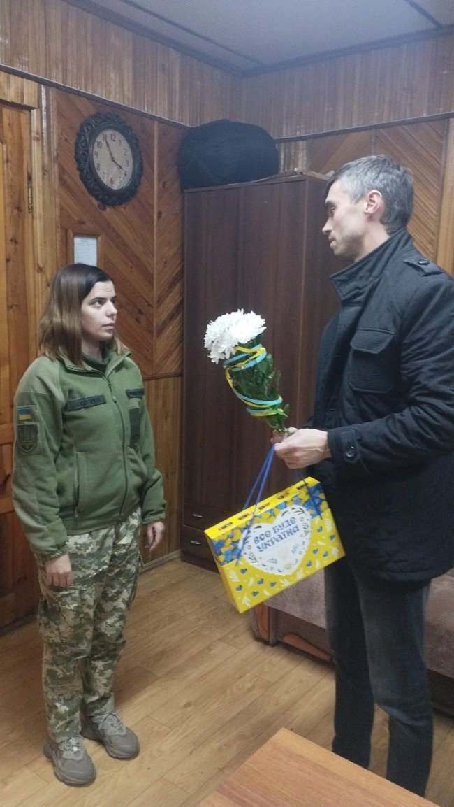 Рідним чотирьох загиблих Героїв з Волині вручили їхні посмертні нагороди. ФОТО