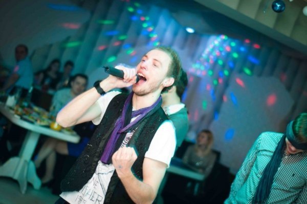 Клуб Seven Show Bar (фото взяті з http://vk.com/show_bar_7)