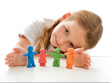 Прокуратура через суд змусила волинські громади створити служби, які захищають права дітей