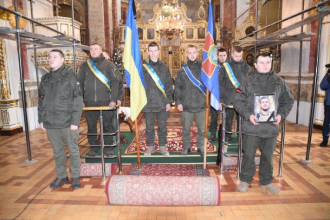 Скорботний день: у Луцьку поховали двох полеглих Героїв