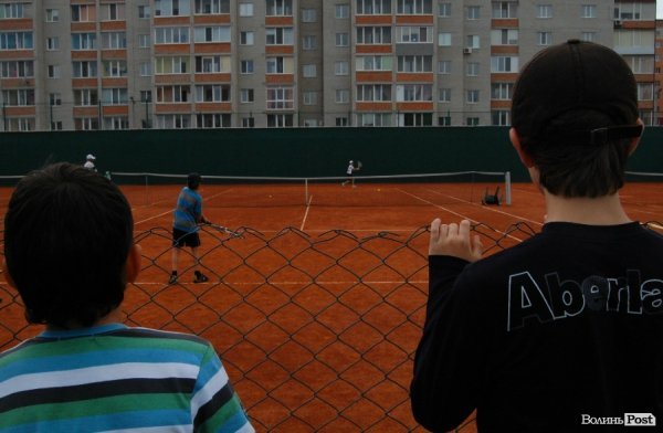 У Луцьку визначили кращих юних тенісистів