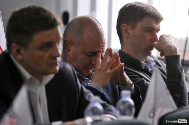 «Переворот» у Луцькій міськраді: 37 фотомиттєвостей