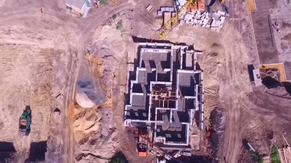 Як будують новий житловий квартал у Луцьку: зйомка з висоти пташиного польоту. ФОТО. ВІДЕО