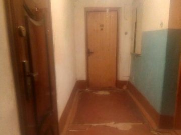 Сморід був страшенний: у місті на Волині кілька днів з квартири не могли вивезти труп чоловіка