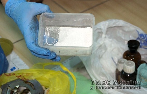 На Волині  «накрили» нарколабораторію. ФОТО. ВІДЕО