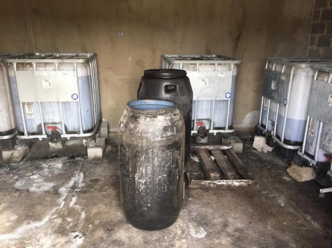 На Волині «накрили» точку з фальсифікованим алкоголем на півмільйона гривень