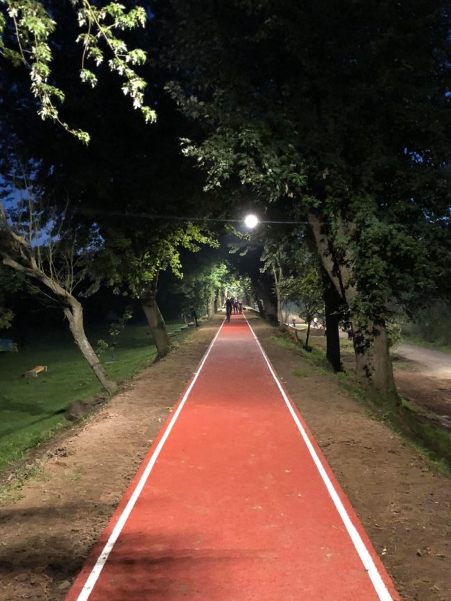 Для бігу та прогулянок: показали оновлену дамбу в центральному парку Луцька. ФОТО