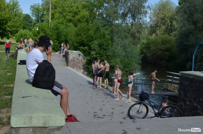 У Луцьку стартував купальний сезон: яка ситуація на громадських пляжах. ФОТО