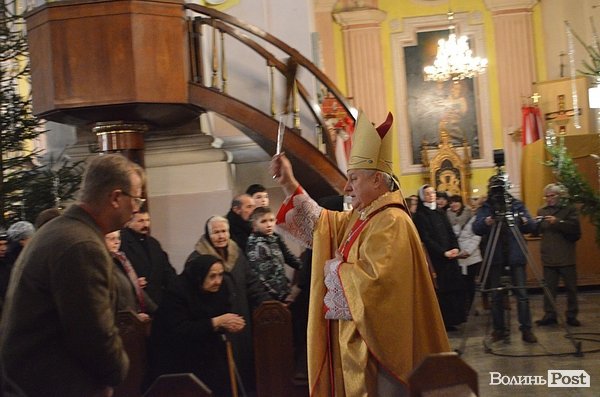 Луцькі католики відслужили святу літургію. ФОТО