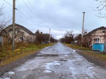 Коли і за скільки відремонтують дорогу на Волині, що йде у напрямку Львова. ВІДЕО