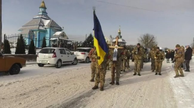 Сумний день: у громаді на Волині поховали двох Героїв