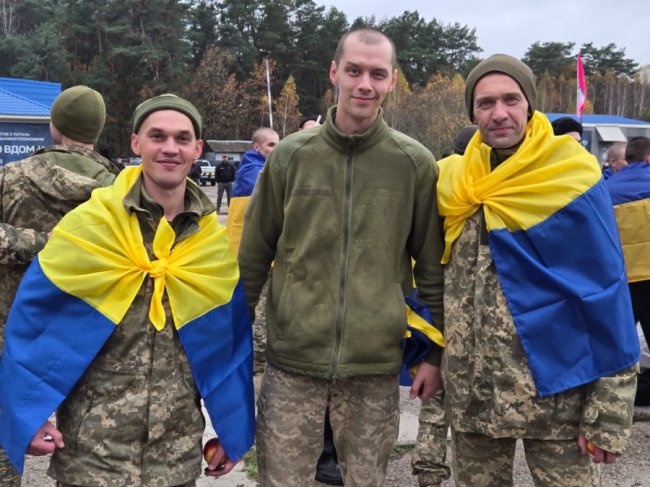 Україна повернула з полону 270 військових. ФОТО