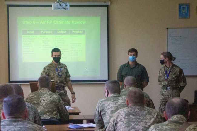 Україна і Британія відпрацьовують захист аеродромів за стандартами НАТО