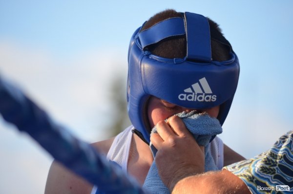 Кров'ю і потом: як у Луцьку билися за перемогу в боксі. ФОТОРЕПОРТАЖ