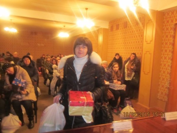 У Луцьку сім'ї мобілізованих в АТО отримали подарунки та продуктові набори. ФОТО