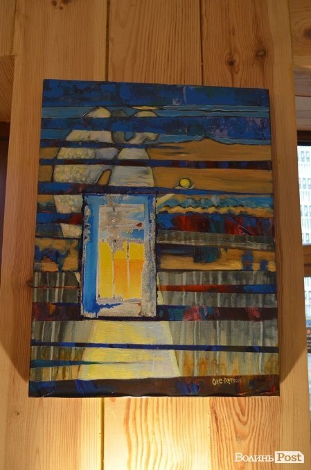 У Луцьку - аукціон картин, гроші з якого витратять на спорядження для Майі Москвич. ФОТО