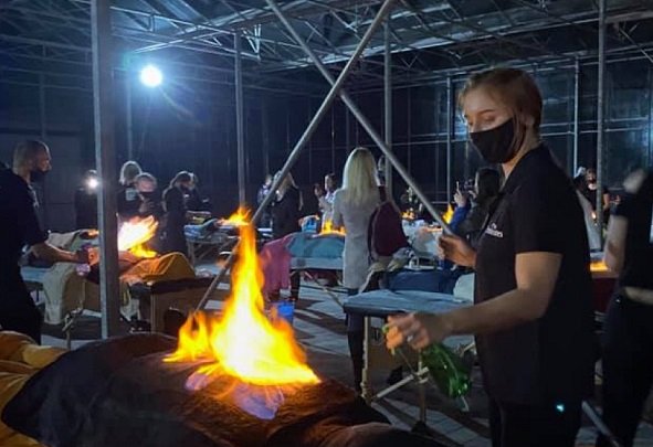 Вогняний масаж: волинянка взяла участь у встановленні рекорду України. ФОТО