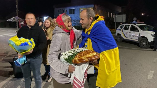 На Волині зустріли звільненого з полону військовослужбовця Василя Кулачука