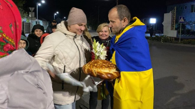 На Волині зустріли звільненого з полону військовослужбовця Василя Кулачука