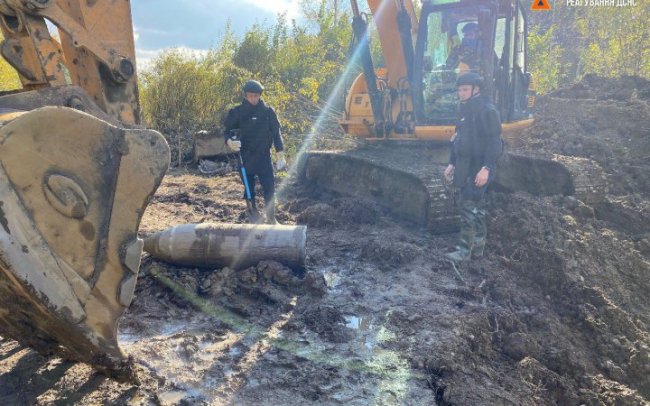 На Львівщині через 2 місяці після масованого обстрілу знайшли бойову частину ракети «Кинджал»