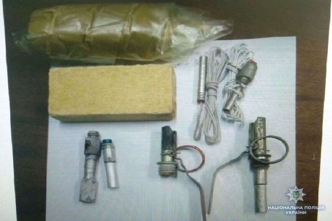 Вистачить, щоб підірвати тролейбус: у київському метро затримали волинянина з тротилом. ФОТО