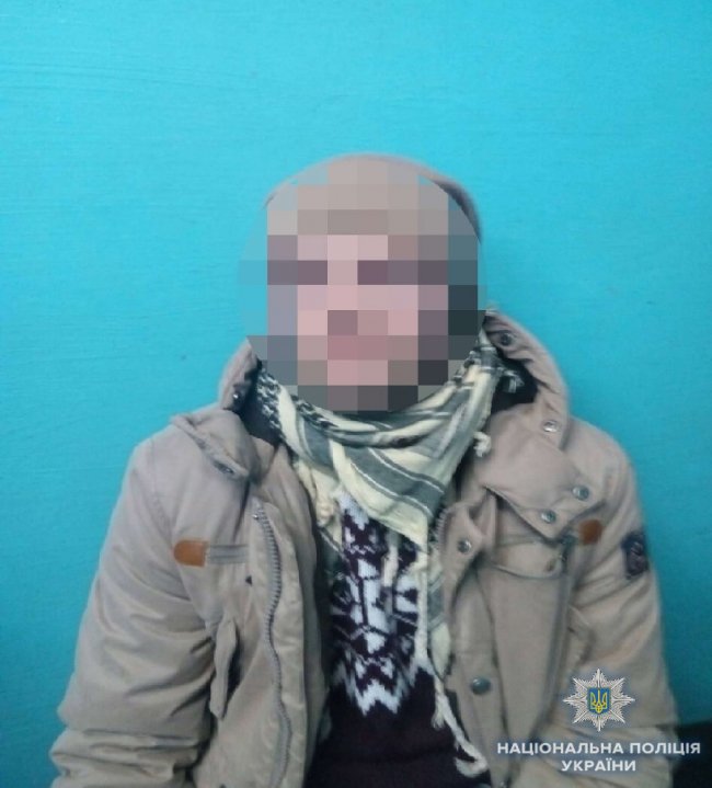 Вистачить, щоб підірвати тролейбус: у київському метро затримали волинянина з тротилом. ФОТО