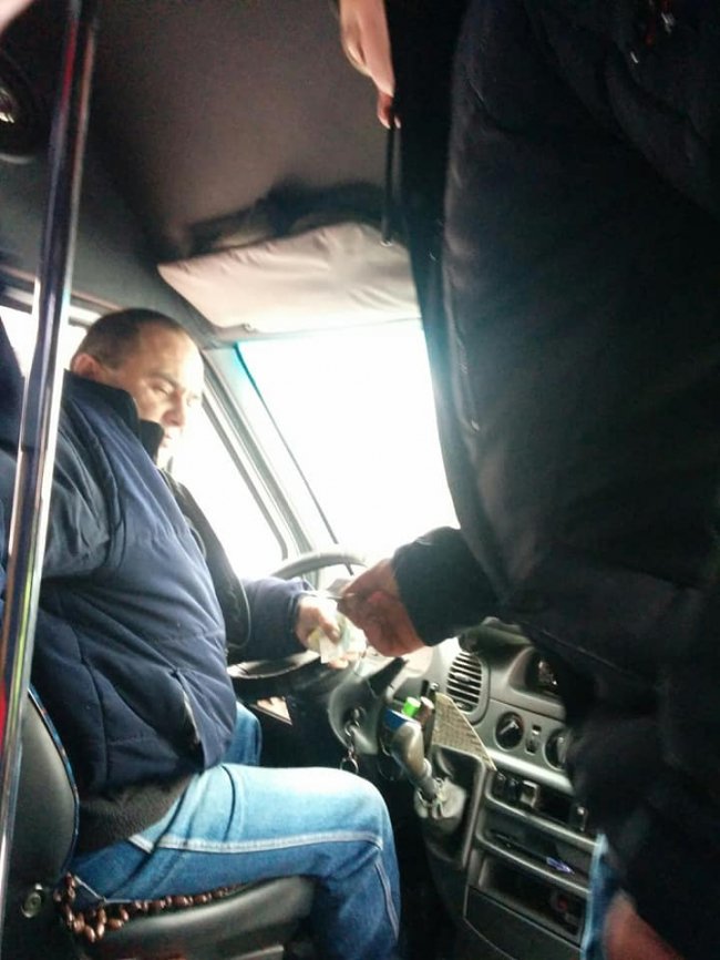 «Герой» дня: водій маршрутки «Нововолинськ–Ковель» змусив учасника війни заплатити за проїзд