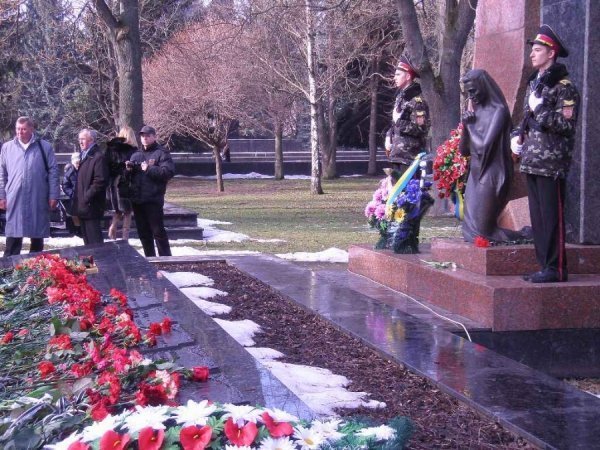 Луцьк вшанував «афганців». ФОТО