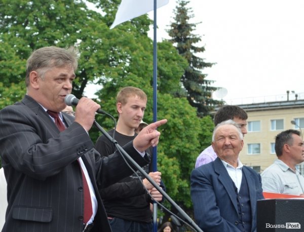 Луцьк вийшов на віче - захищати мову. ФОТО