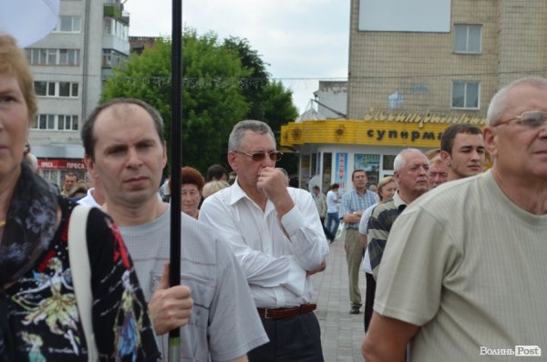 Луцьк вийшов на віче - захищати мову. ФОТО
