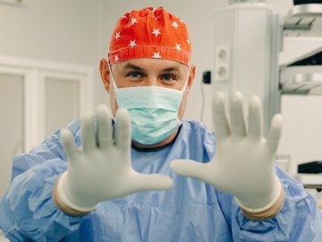 «Нам під силу усі переломи скелету», –  завідувач обласного центру травматології Адріан Філь