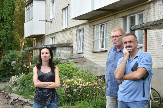 У Луцьку відремонтують прибудинкову територію за півтора мільйона гривень