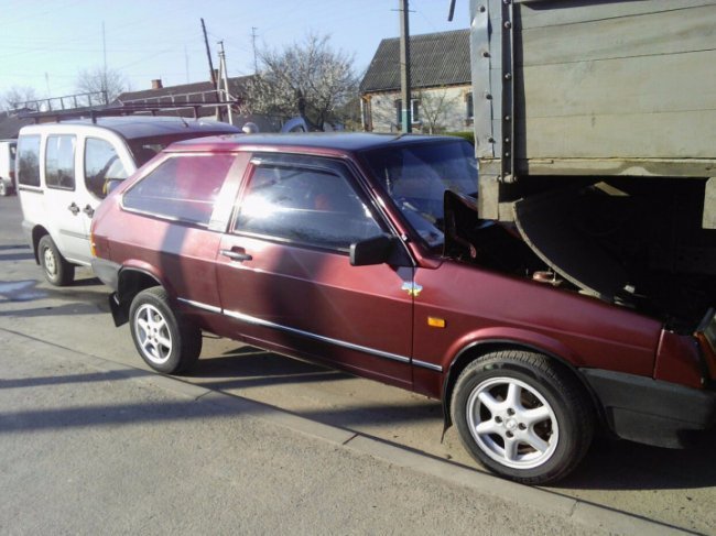 У Володимирі «ВАЗ» «пірнув» під ЗІЛ