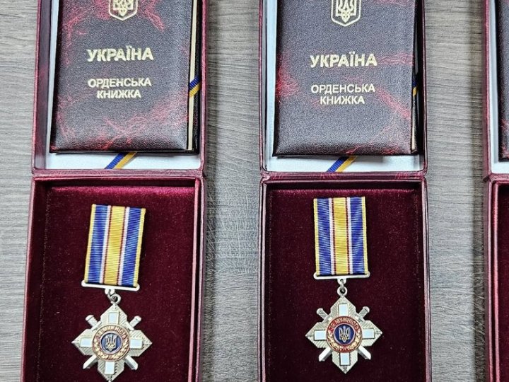 На Волині родичам загиблих воїнів вручили державні нагороди. ФОТО