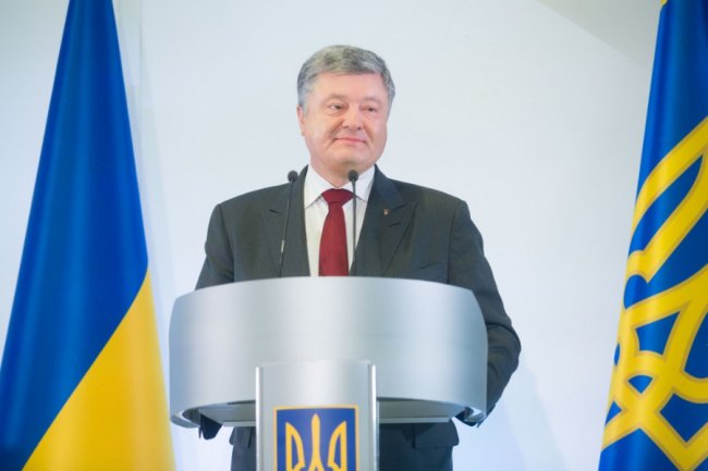 Президент нагородив орденом волинянку