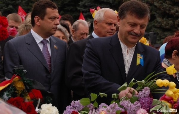 Парад Перемоги у Луцьку пройшов з комуністами і міліцією