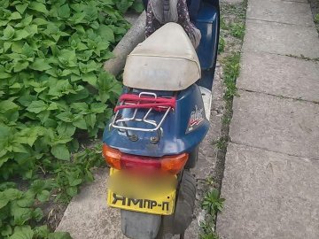 «Під мухою», з пістолетом та без документів: у Луцьку спіймали скутериста