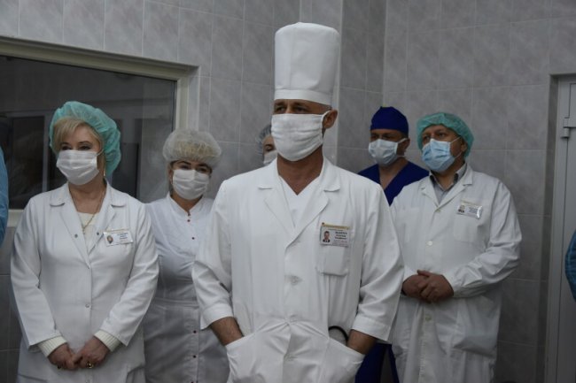 Луцька лікарня отримала новітній апарат, який дозволяє робити операції при найменших розрізах. ФОТО