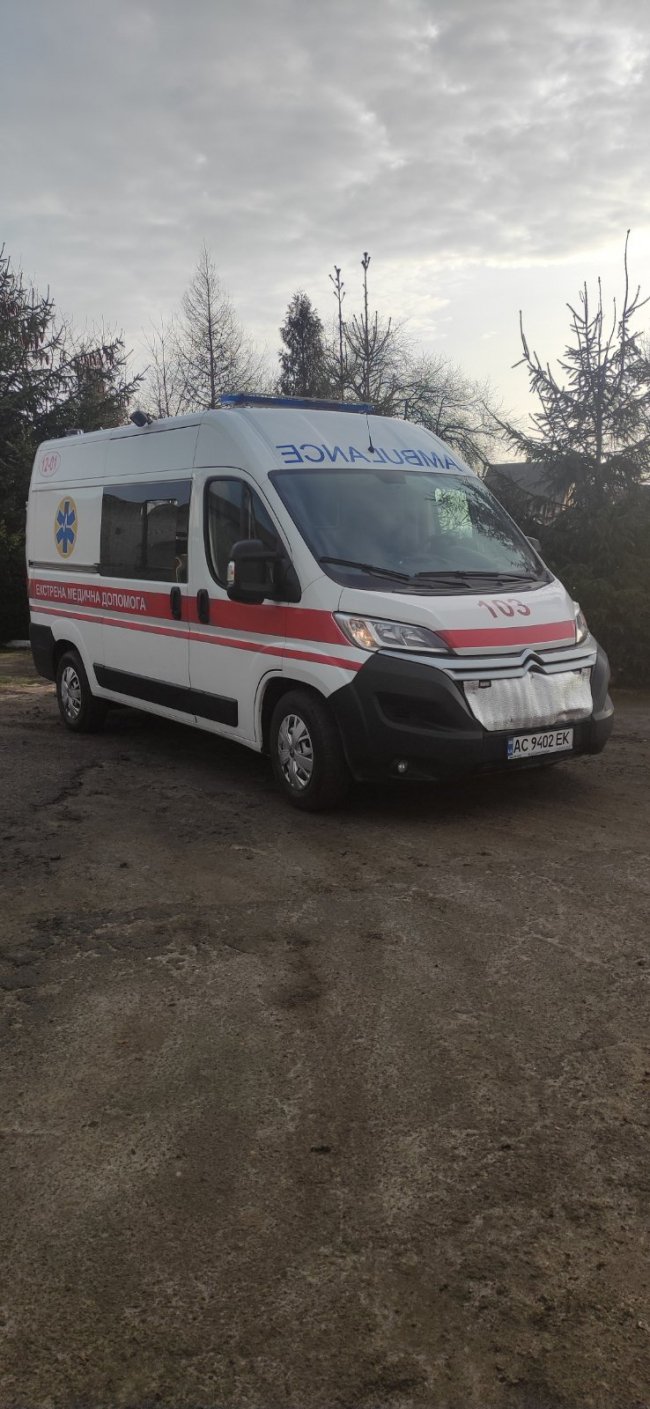 На Волині медики «швидкої» прийняли пологи вдома