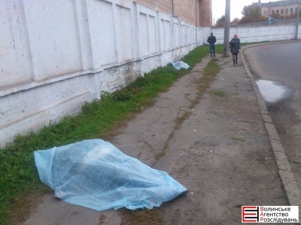 ДТП у Луцьку: авто насмерть збило двох жінок. ФОТО