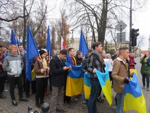Українці влаштували євромітинг в Любліні. ФОТО. ВІДЕО