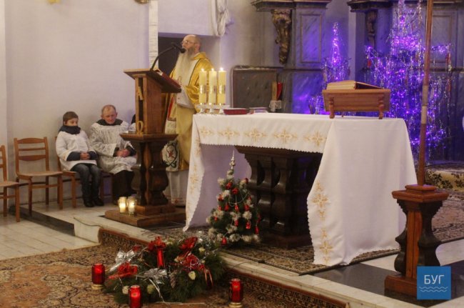 Як у Володимирі в храмі відзначали Різдво. ФОТО