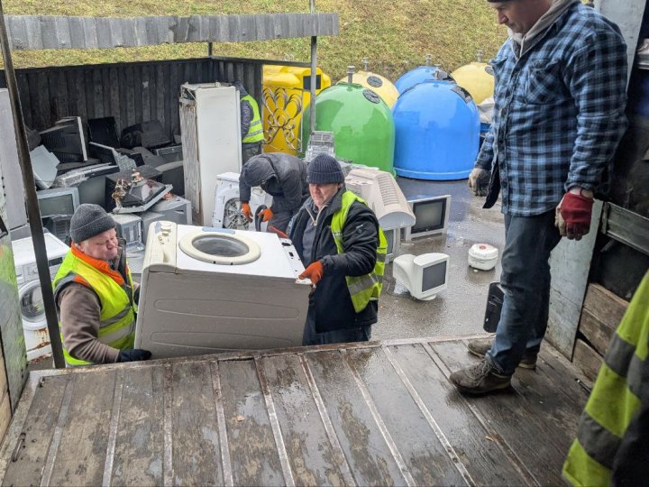 Лучани здали на утилізацію майже 3 тонни побутової техніки. ФОТО